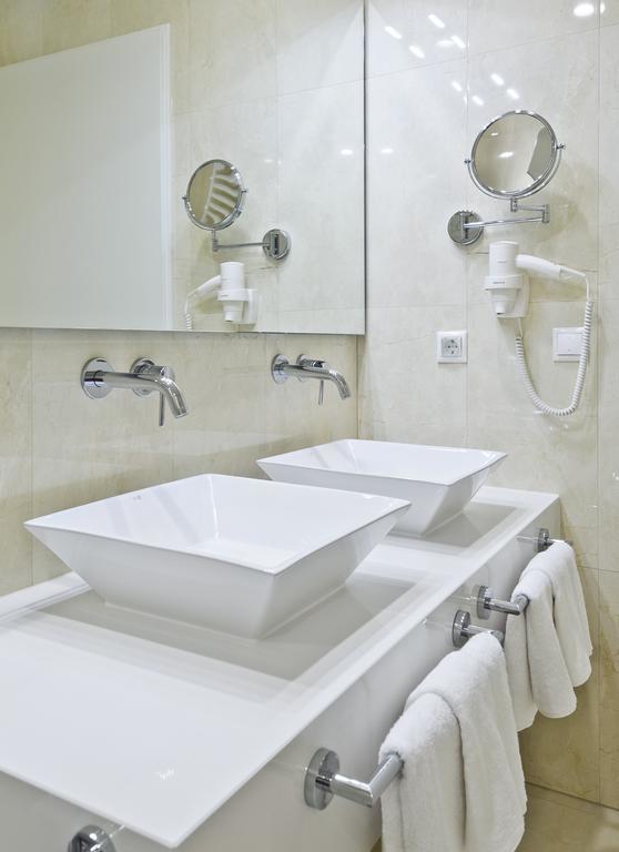 Adele Boutique Hotel Печ Экстерьер фото