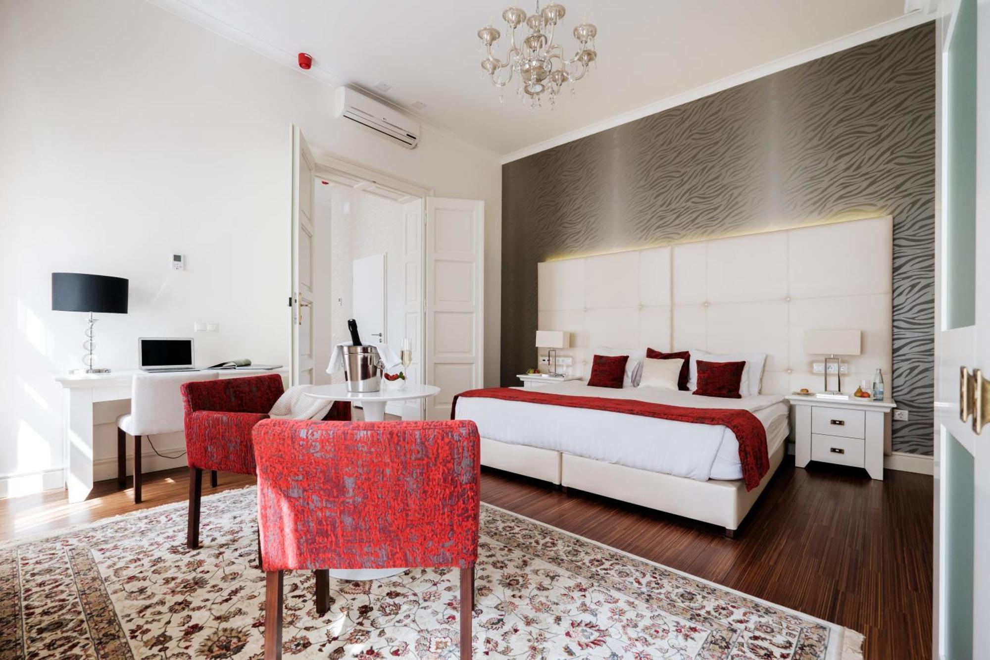 Adele Boutique Hotel Печ Экстерьер фото