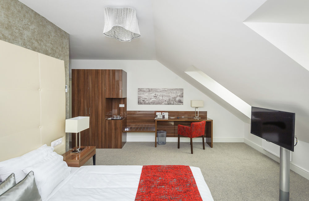 Adele Boutique Hotel Печ Экстерьер фото